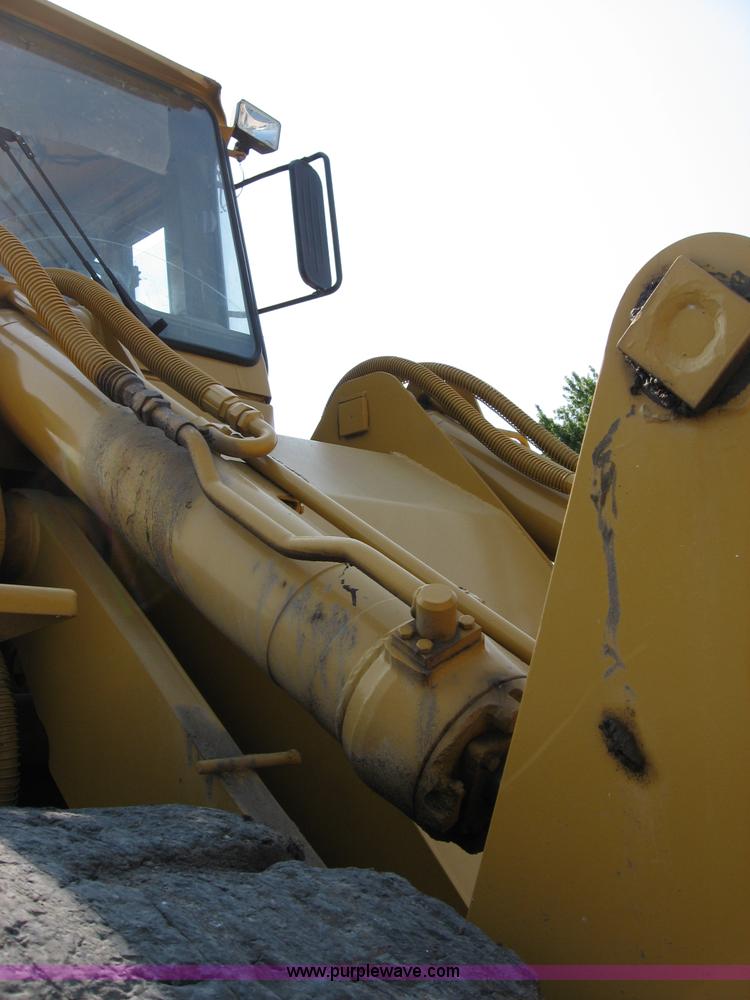 image for item B6398 1989 Fiat-Allis FR20B wheel loader