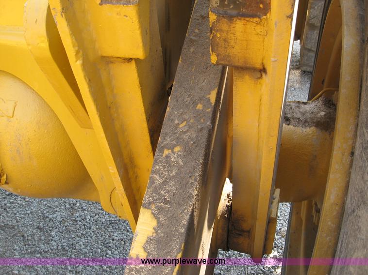 image for item B6398 1989 Fiat-Allis FR20B wheel loader