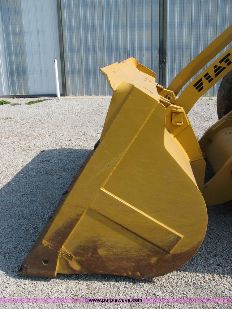 image for item B6398 1989 Fiat-Allis FR20B wheel loader