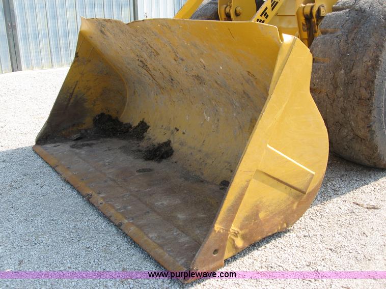 image for item B6398 1989 Fiat-Allis FR20B wheel loader
