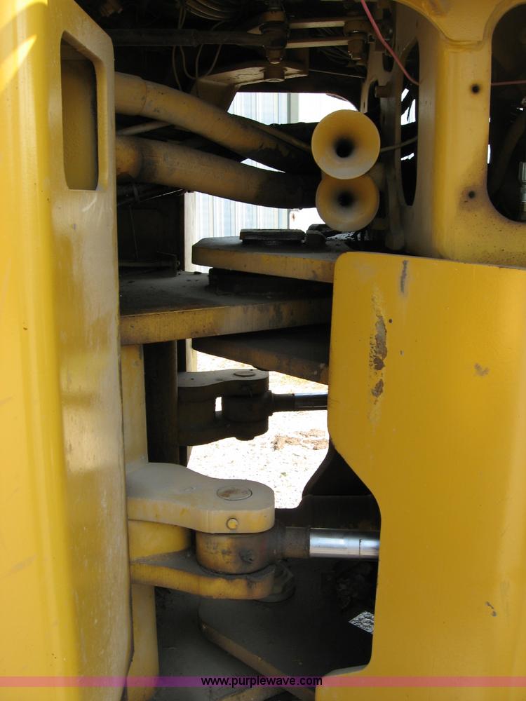 image for item B6398 1989 Fiat-Allis FR20B wheel loader