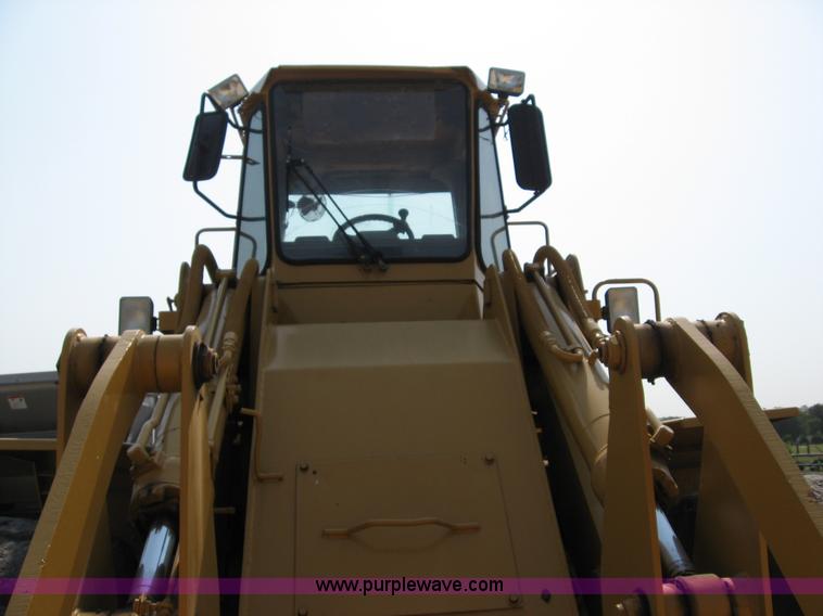 image for item B6398 1989 Fiat-Allis FR20B wheel loader