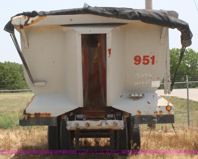 image for item B6665 1991 Hilbilt 21' end dump trailer