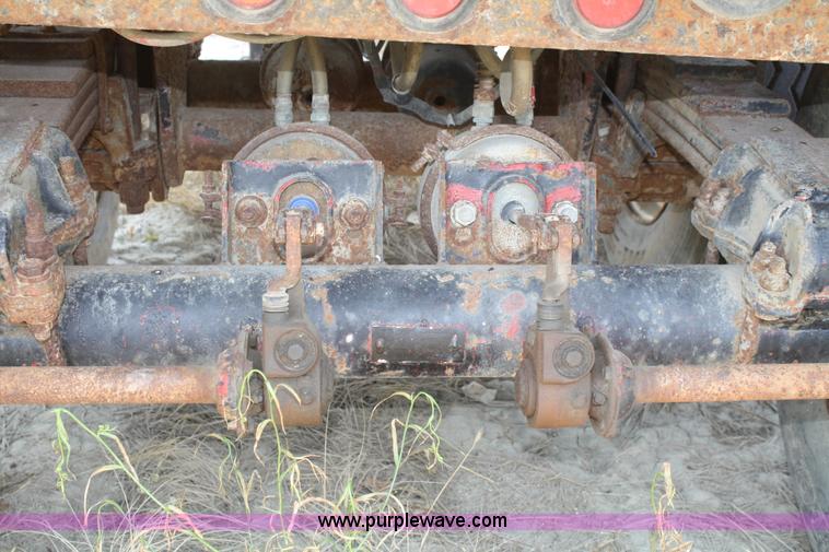 image for item B6665 1991 Hilbilt 21' end dump trailer