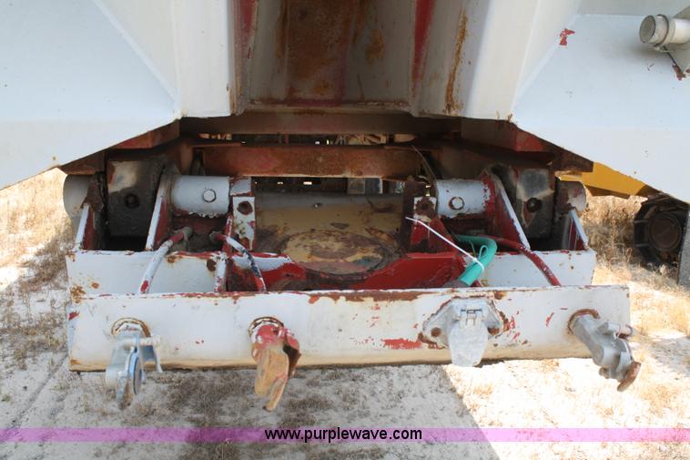 image for item B6665 1991 Hilbilt 21' end dump trailer