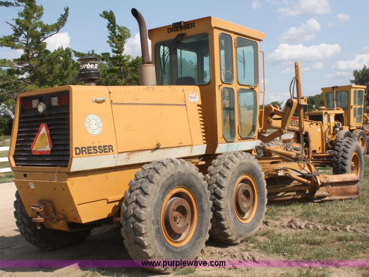 1989 Dresser 850 articulating motor grader in Manhattan, KS Item