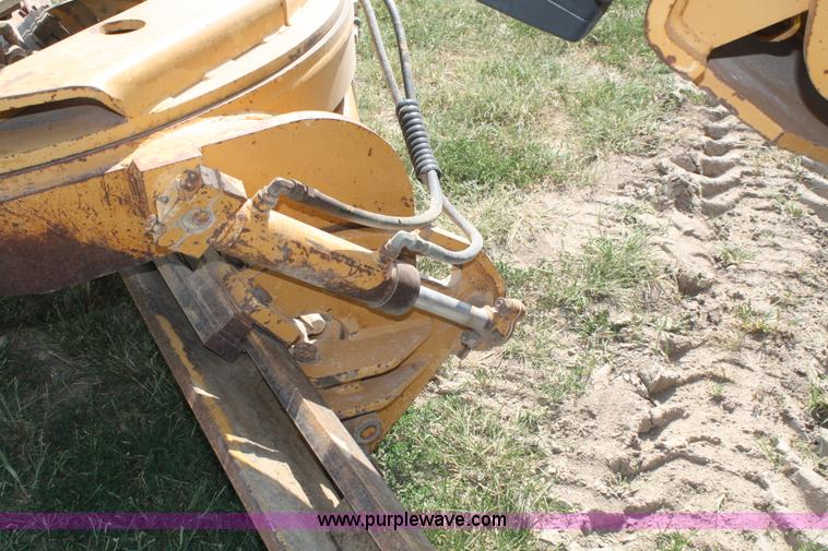 image for item B6667 1989 Dresser 850 articulating motor grader