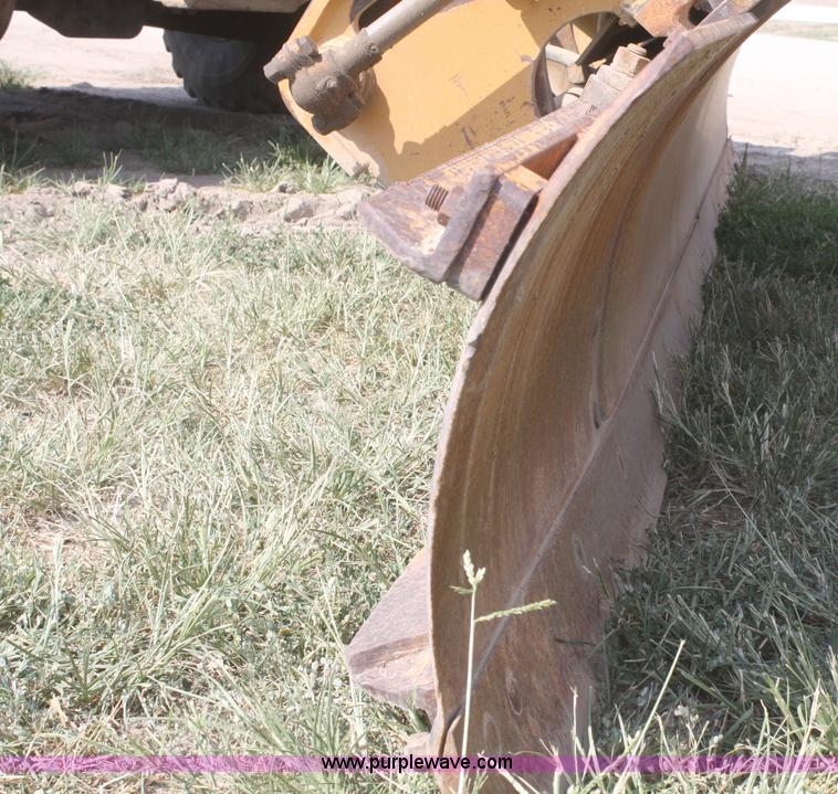 image for item B6667 1989 Dresser 850 articulating motor grader