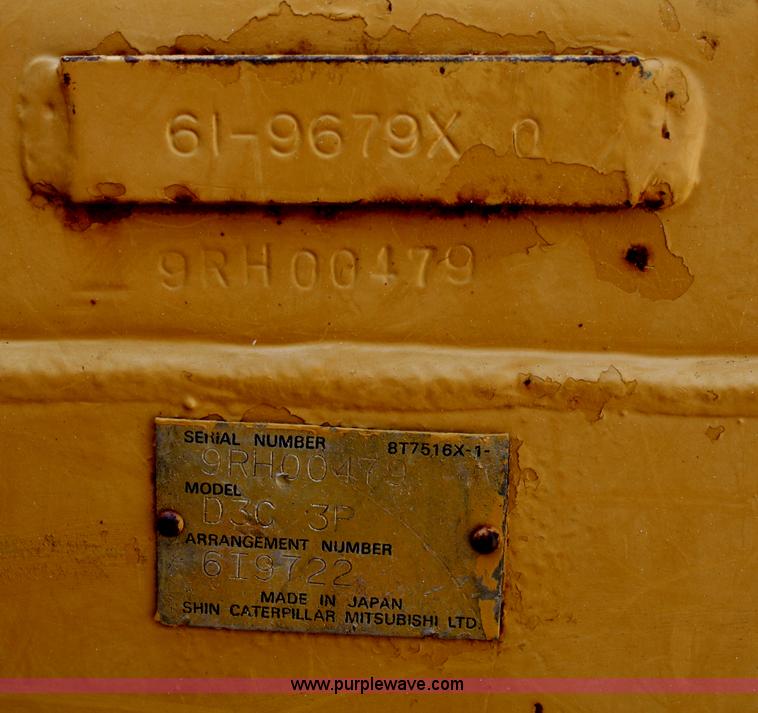 image for item B6668 1994 Caterpillar D3C Series III dozer