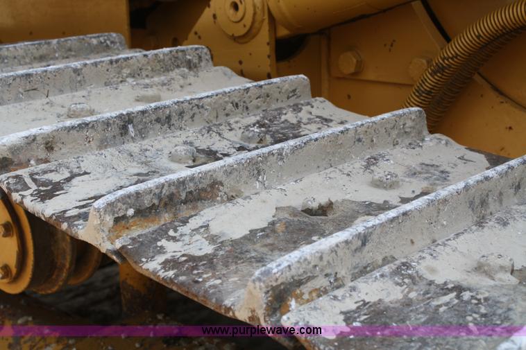 image for item B6668 1994 Caterpillar D3C Series III dozer