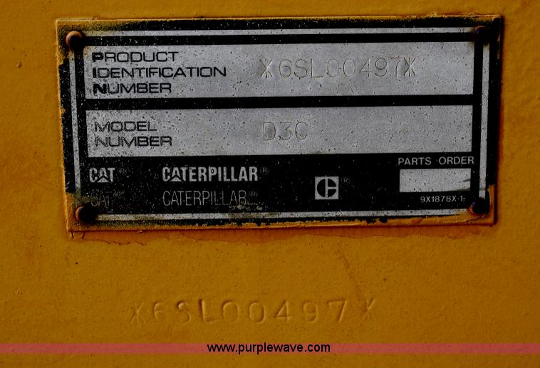 image for item B6668 1994 Caterpillar D3C Series III dozer