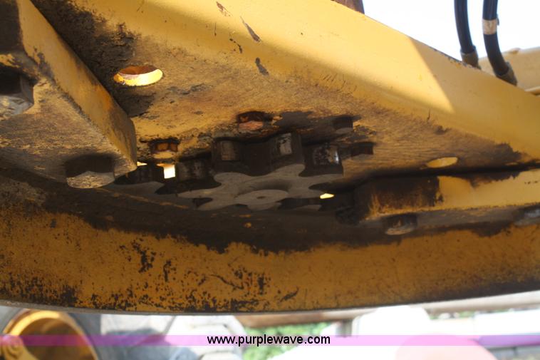 image for item B6669 1970 John Deere 570 motor grader