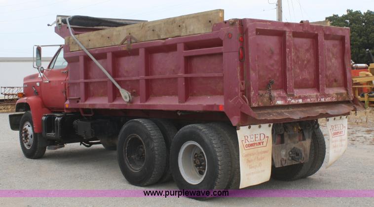 image for item B6672 1990 Chevrolet Kodiak dump truck
