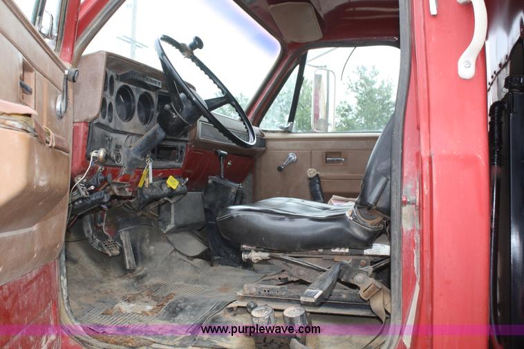 image for item B6672 1990 Chevrolet Kodiak dump truck