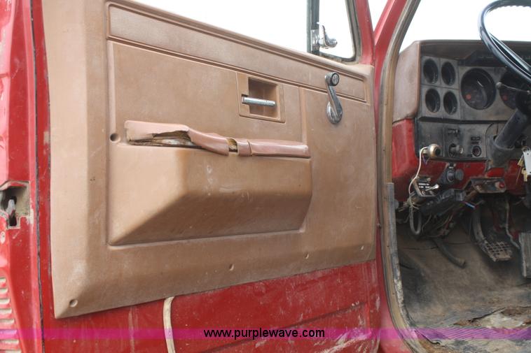 image for item B6672 1990 Chevrolet Kodiak dump truck