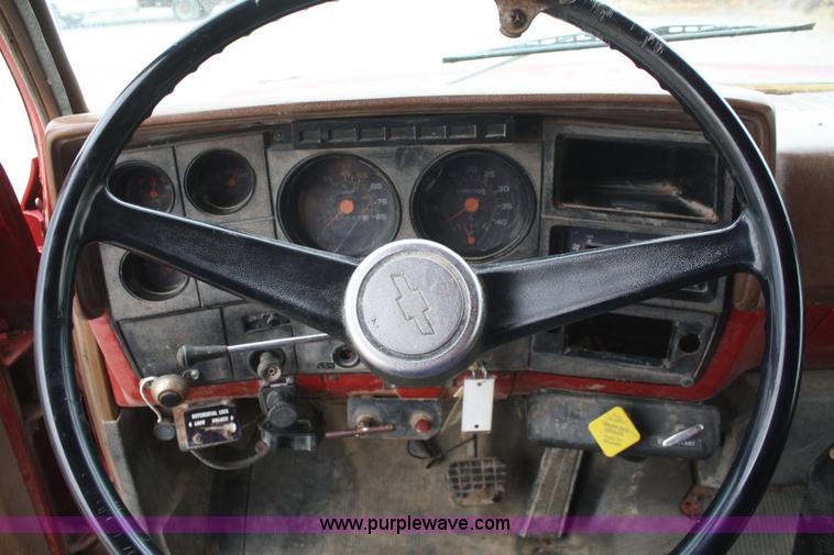 image for item B6672 1990 Chevrolet Kodiak dump truck