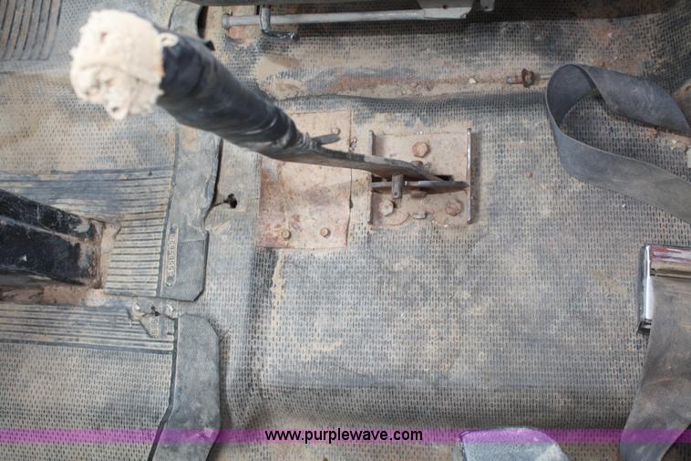 image for item B6672 1990 Chevrolet Kodiak dump truck