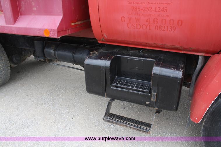 image for item B6672 1990 Chevrolet Kodiak dump truck