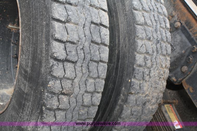 image for item B6672 1990 Chevrolet Kodiak dump truck