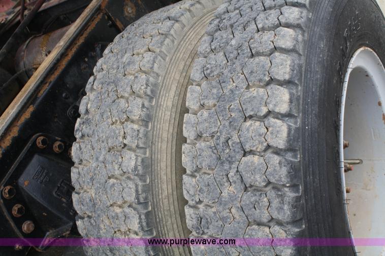 image for item B6672 1990 Chevrolet Kodiak dump truck