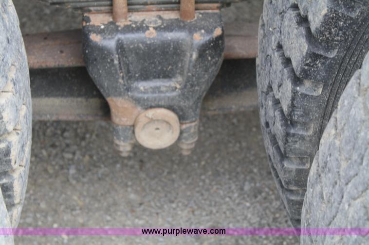 image for item B6672 1990 Chevrolet Kodiak dump truck