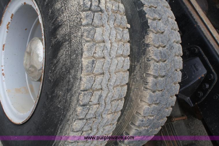 image for item B6672 1990 Chevrolet Kodiak dump truck