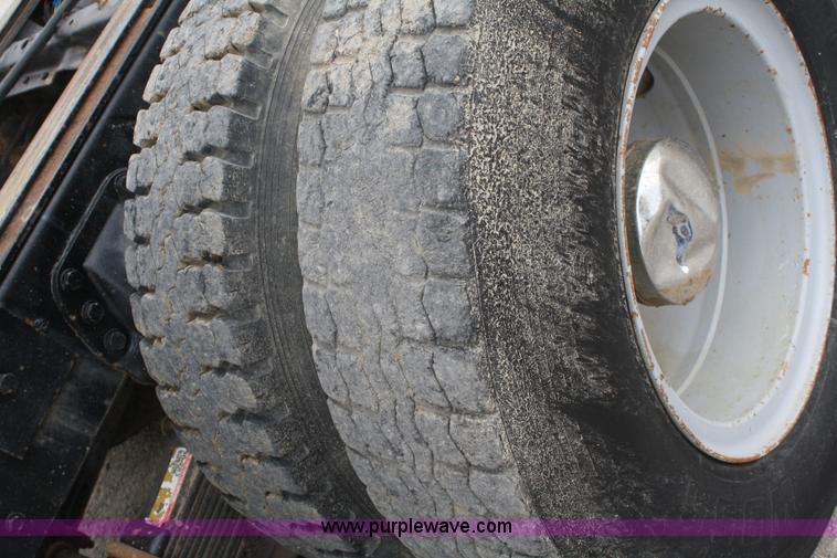 image for item B6672 1990 Chevrolet Kodiak dump truck