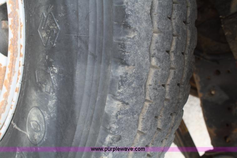 image for item B6672 1990 Chevrolet Kodiak dump truck