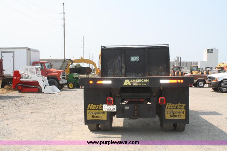 image for item B6673 1994 Ford F700 dump truck