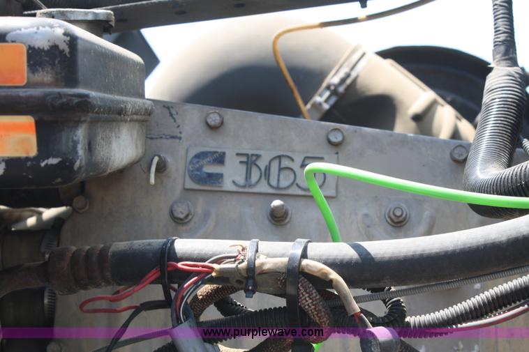 image for item B6677 1991 Ford L9000 AeroMax semi truck with basic fabrication and equipment mud system