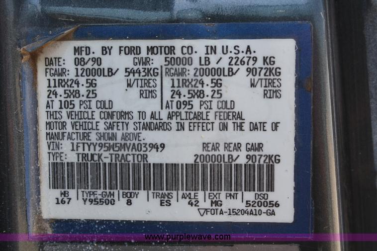 image for item B6677 1991 Ford L9000 AeroMax semi truck with basic fabrication and equipment mud system