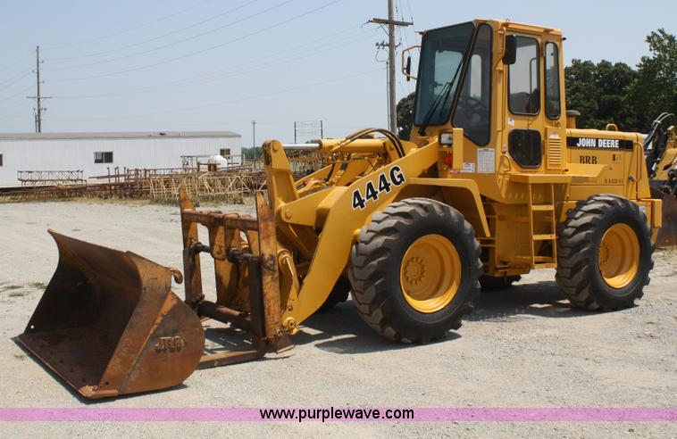 image for item B6700 1995 John Deere 444G wheel loader