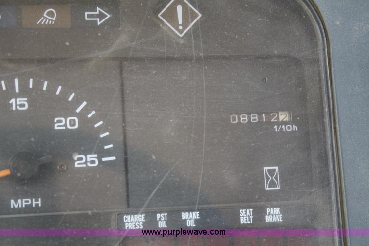 image for item B6700 1995 John Deere 444G wheel loader