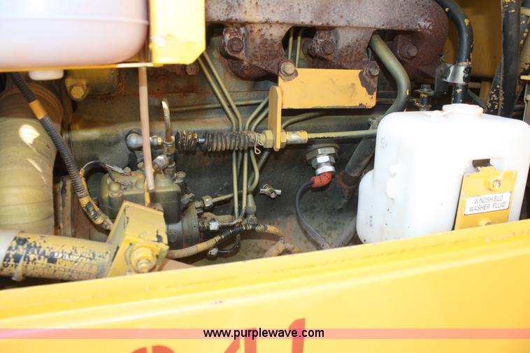 image for item B6700 1995 John Deere 444G wheel loader