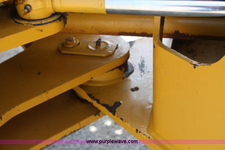 image for item B6700 1995 John Deere 444G wheel loader