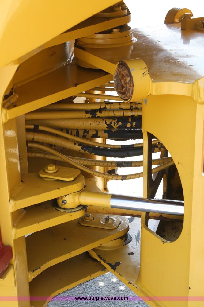 image for item B6700 1995 John Deere 444G wheel loader