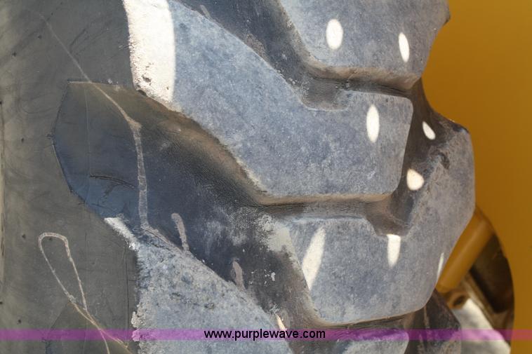 image for item B6700 1995 John Deere 444G wheel loader