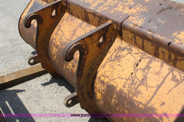 image for item B6700 1995 John Deere 444G wheel loader