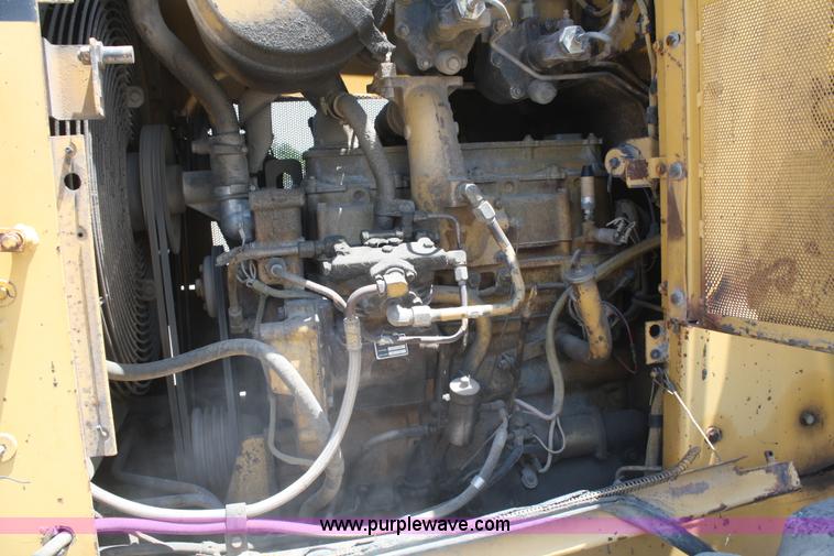 image for item B6796 1985 Caterpillar 926 wheel loader