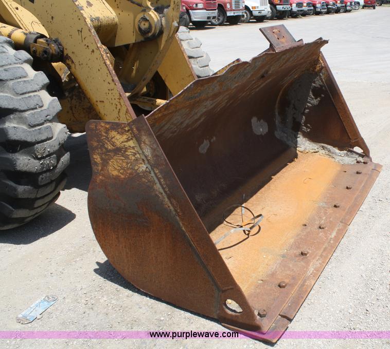 image for item B6796 1985 Caterpillar 926 wheel loader