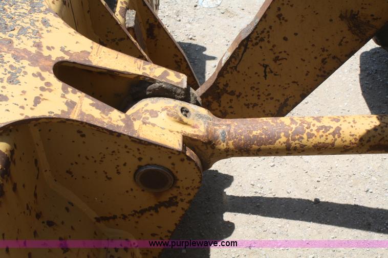 image for item B6796 1985 Caterpillar 926 wheel loader
