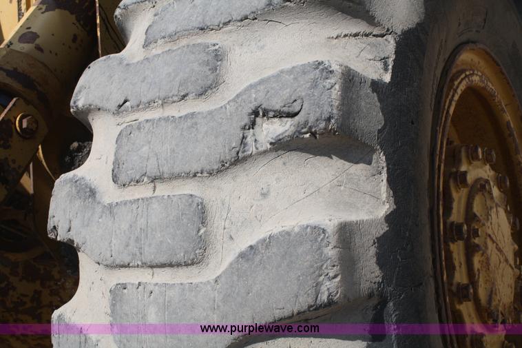 image for item B6796 1985 Caterpillar 926 wheel loader