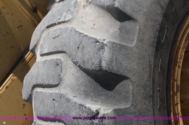 image for item B6796 1985 Caterpillar 926 wheel loader