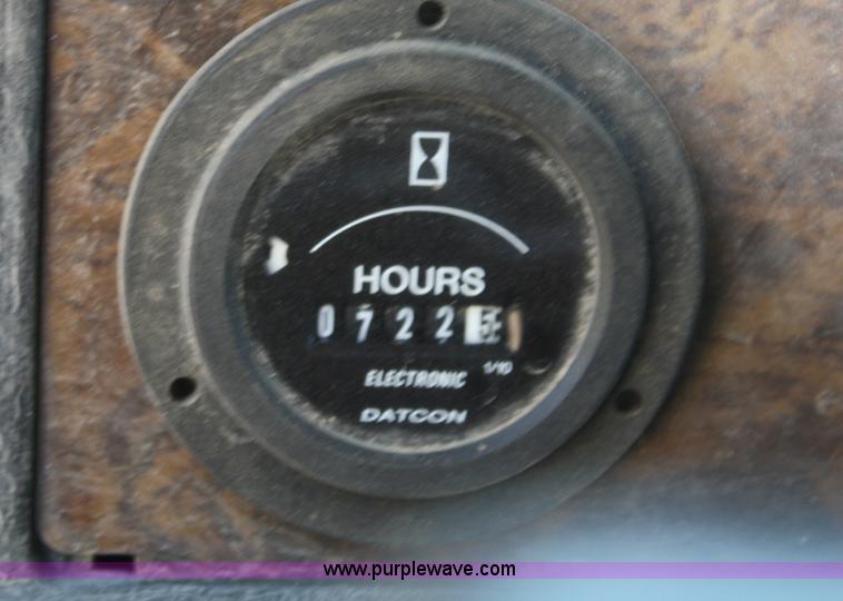 image for item B6799 1997 Kenworth T600 semi truck