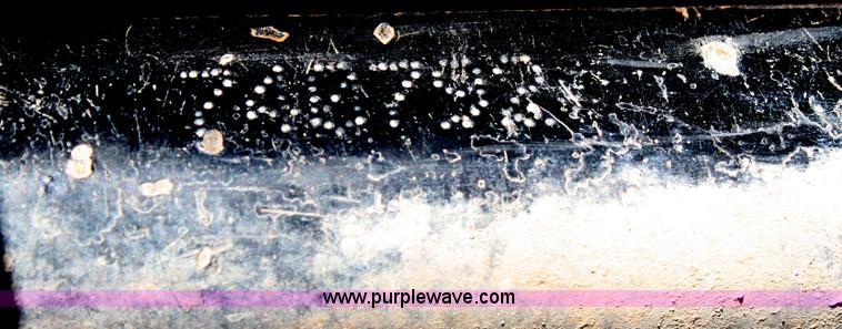 image for item B6799 1997 Kenworth T600 semi truck