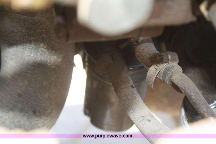 image for item B6801 1974 Ford F700 truck cab and chassis