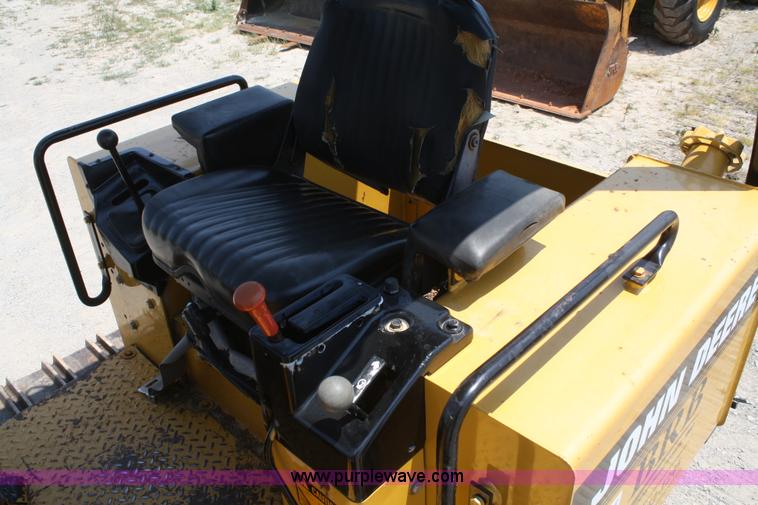 image for item B6843 1996 John Deere 555G WT Series IV track loader