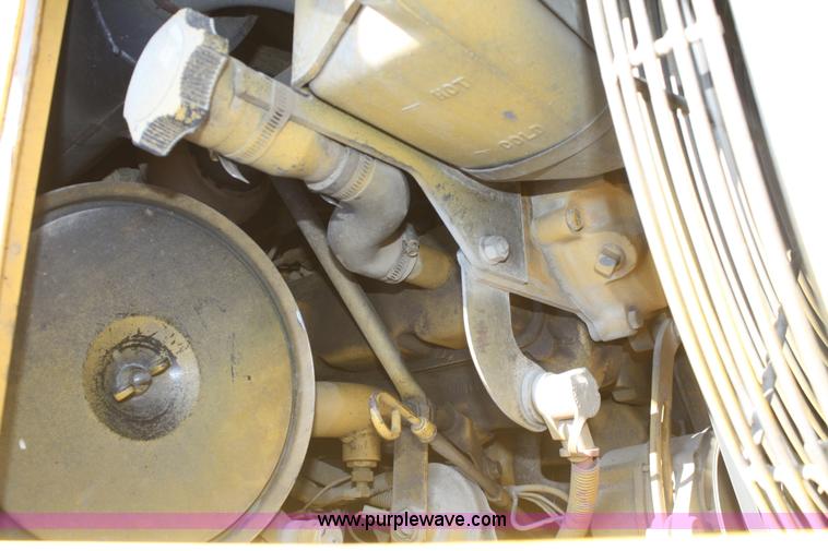 image for item B6843 1996 John Deere 555G WT Series IV track loader