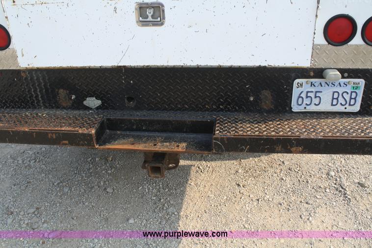 image for item B6845 2001 Ford F250 Super Duty pickup truck