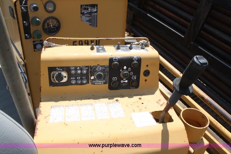 image for item B6846 1999 Vermeer 2440 directional drill